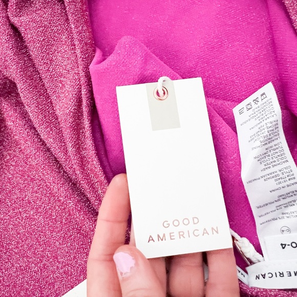 NWT- GOOD AMERICAN x Revolve Glitter Tie Sarong in Hawaiian Pink - Picture 8 of 13